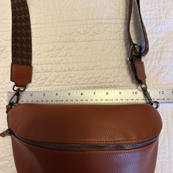 Brown Leather Crossbody Bag - Picture 6 of 8